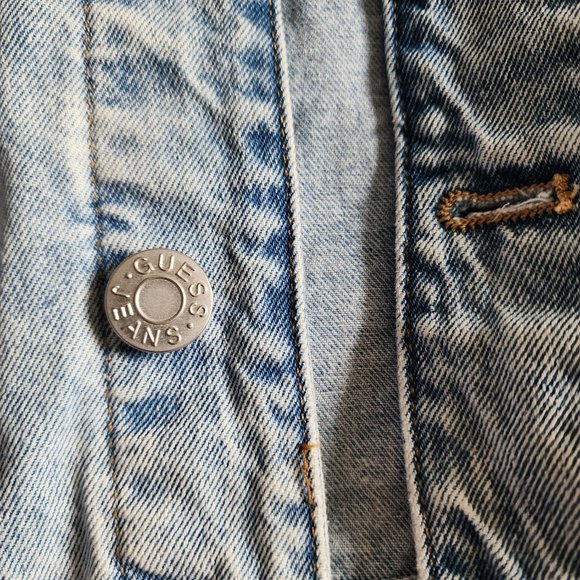 Guess Ripped/Distressed Denim Jacket (Medium) (Never Worn) - Picture 6 of 13